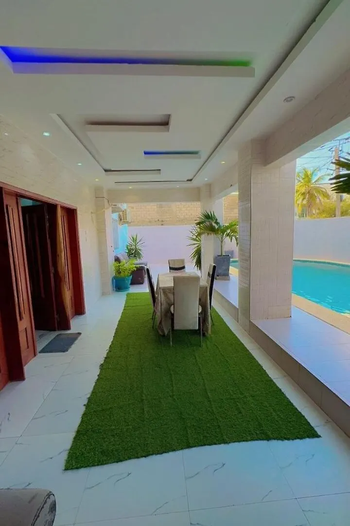 Villa Luxe 4 Chambres Avec Piscine, Vue Mer Dakar